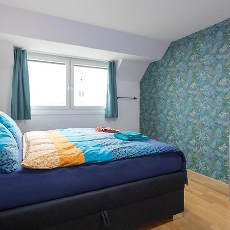 Private Room With Ac- Microwave, Personal Fridge & Metro Access - 7 Min To Center Wien Eksteriør bilde