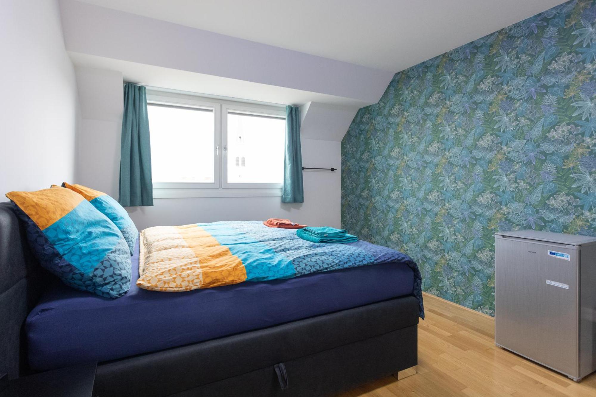 Private Room With Ac- Microwave, Personal Fridge & Metro Access - 7 Min To Center Wien Eksteriør bilde