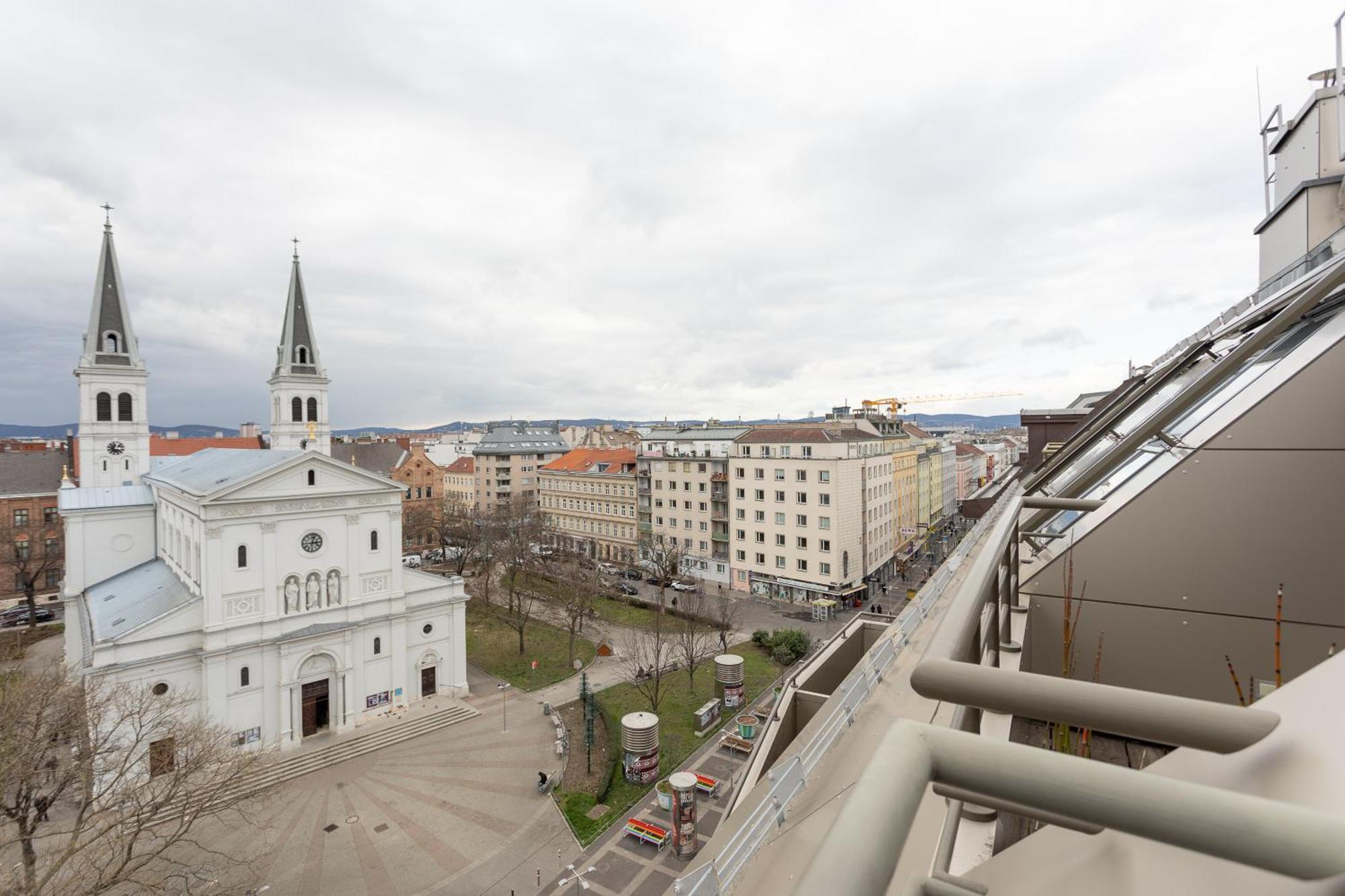 Private Room With Ac- Microwave, Personal Fridge & Metro Access - 7 Min To Center Wien Eksteriør bilde