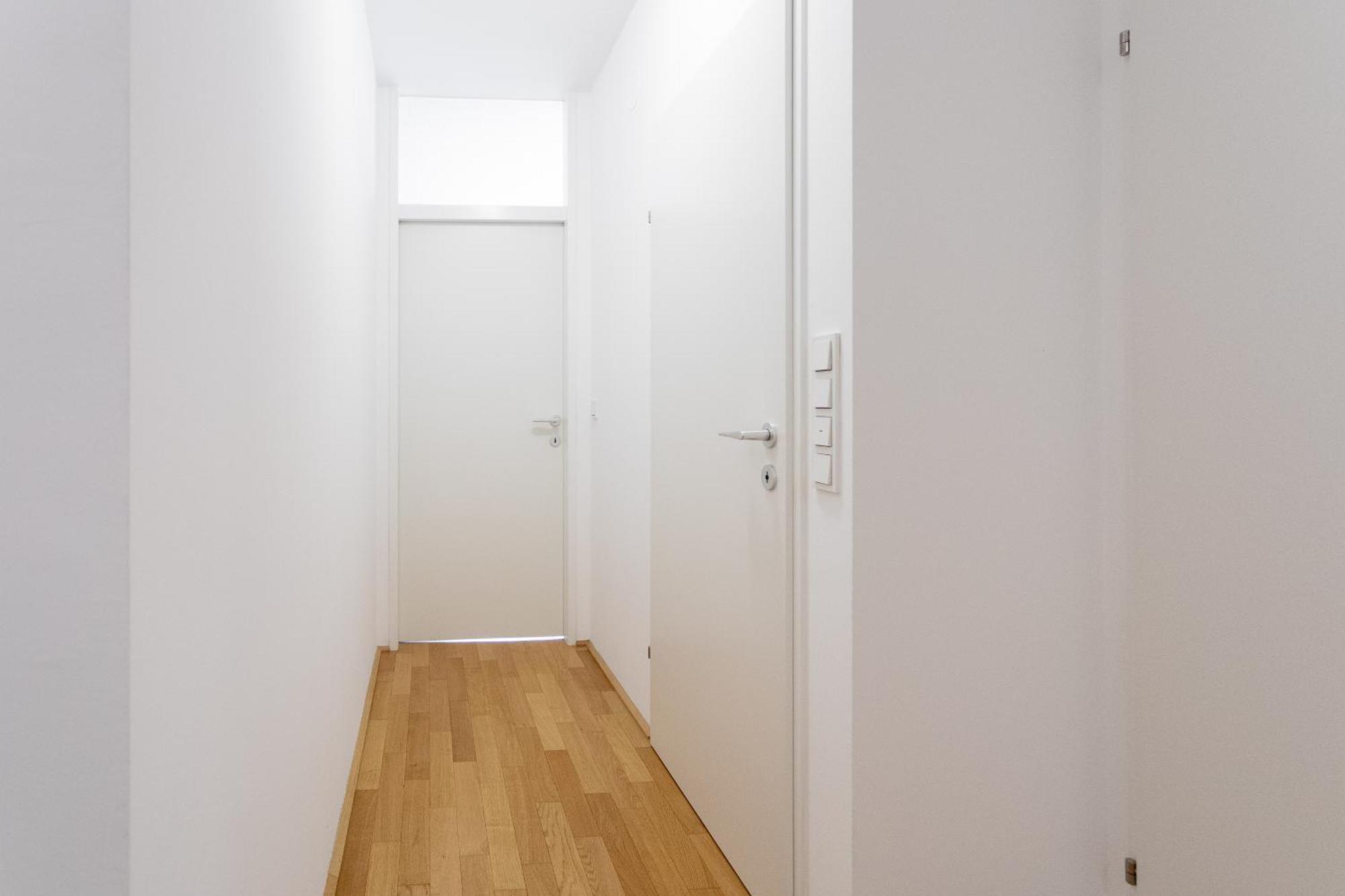 Private Room With Ac- Microwave, Personal Fridge & Metro Access - 7 Min To Center Wien Eksteriør bilde