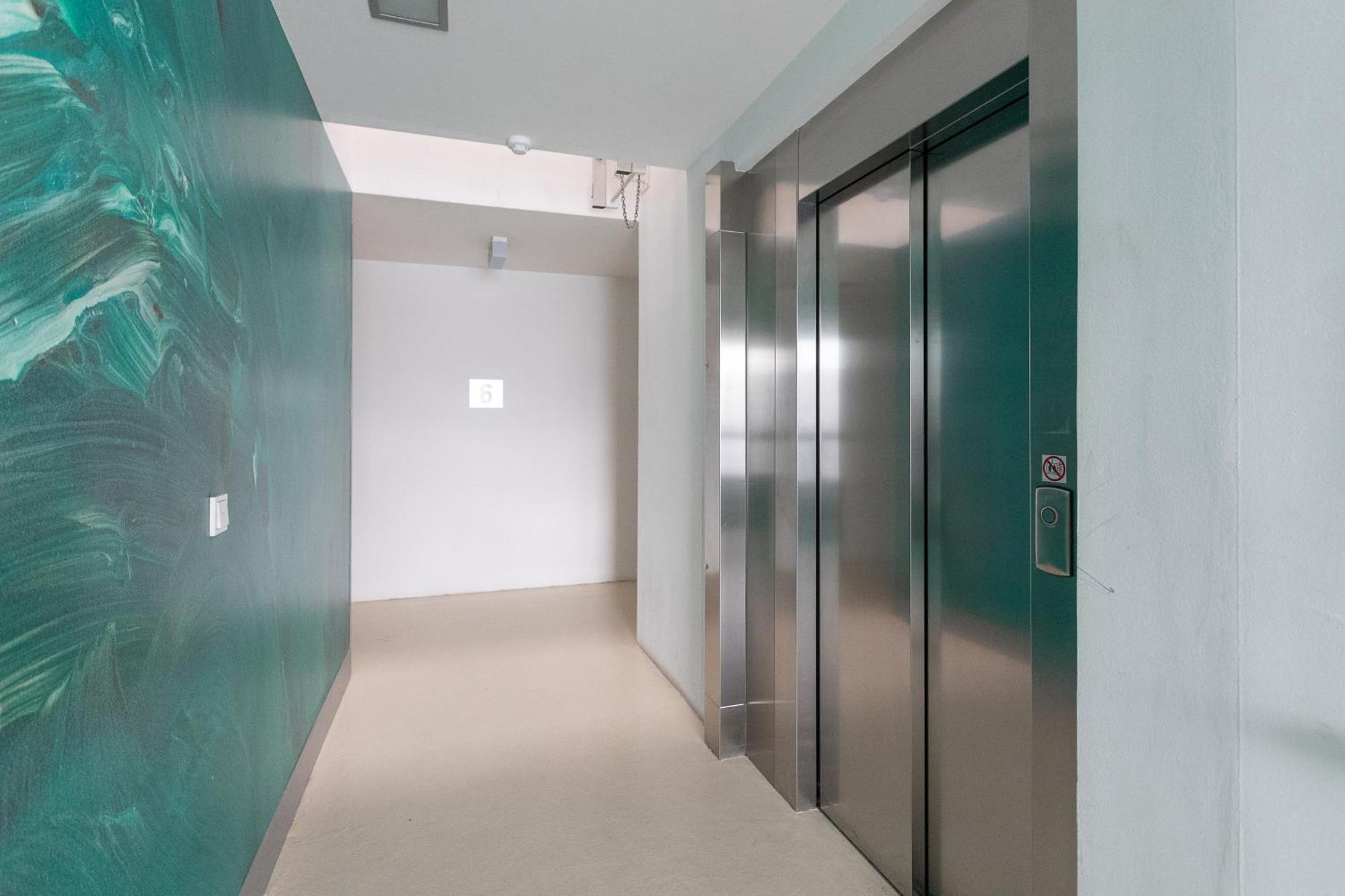 Private Room With Ac- Microwave, Personal Fridge & Metro Access - 7 Min To Center Wien Eksteriør bilde